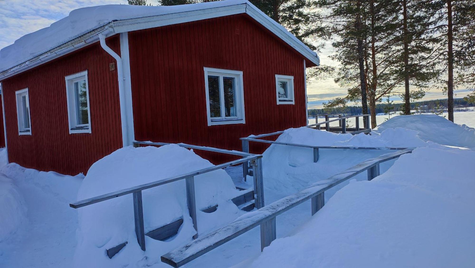 Fritidshus - Cottage - Holiday House - Soluppgang Blattniksele Esterno foto